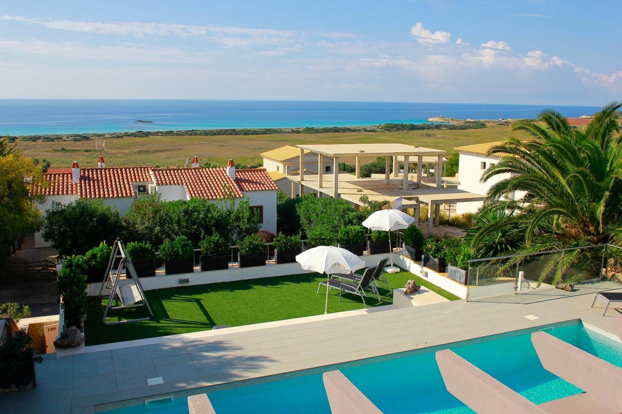 V196 Villa Brisa By Menorcarentals Villas Son Bou Luaran gambar