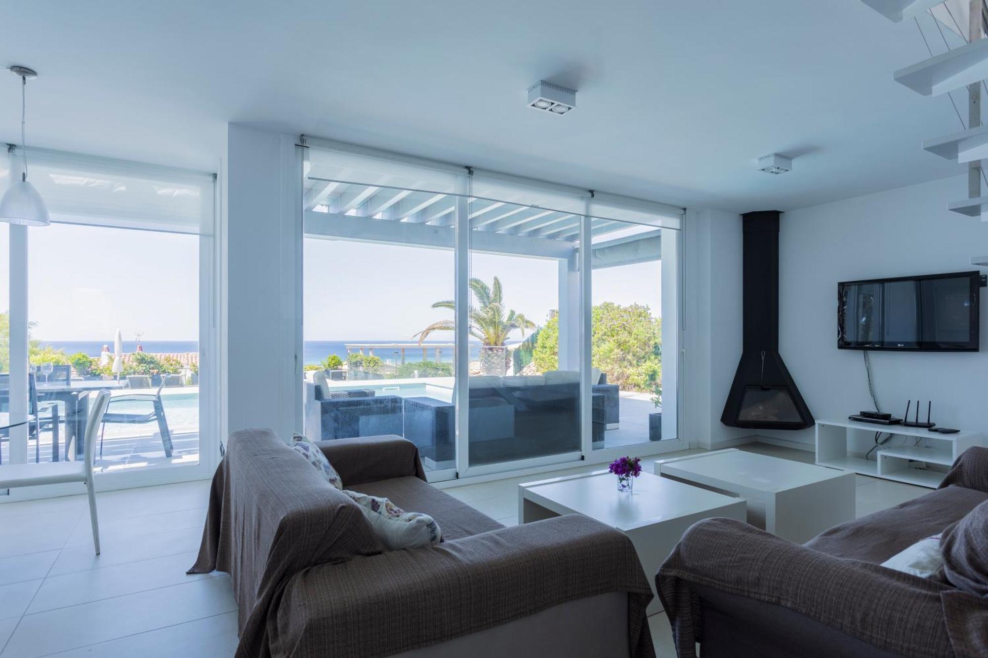 V196 Villa Brisa By Menorcarentals Villas Son Bou Luaran gambar