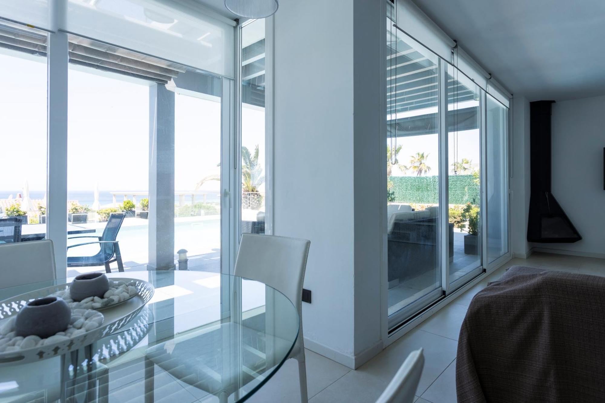 V196 Villa Brisa By Menorcarentals Villas Son Bou Luaran gambar